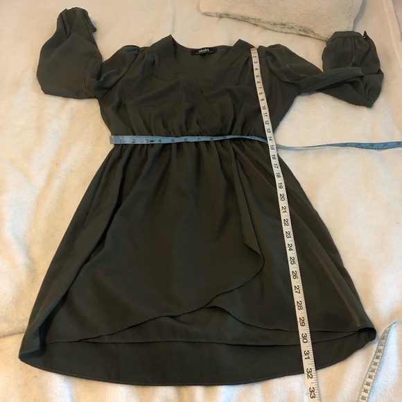 LULU'S Dress Women's Size Small Green Mini Style # D11056D Dainty Faux Wrap - Picture 4 of 12